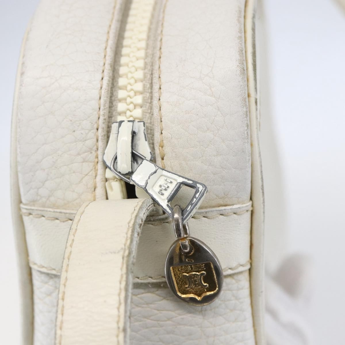 Celine Vintage Leather White Leather Shoulder Bag Bag (Pre-Owned)