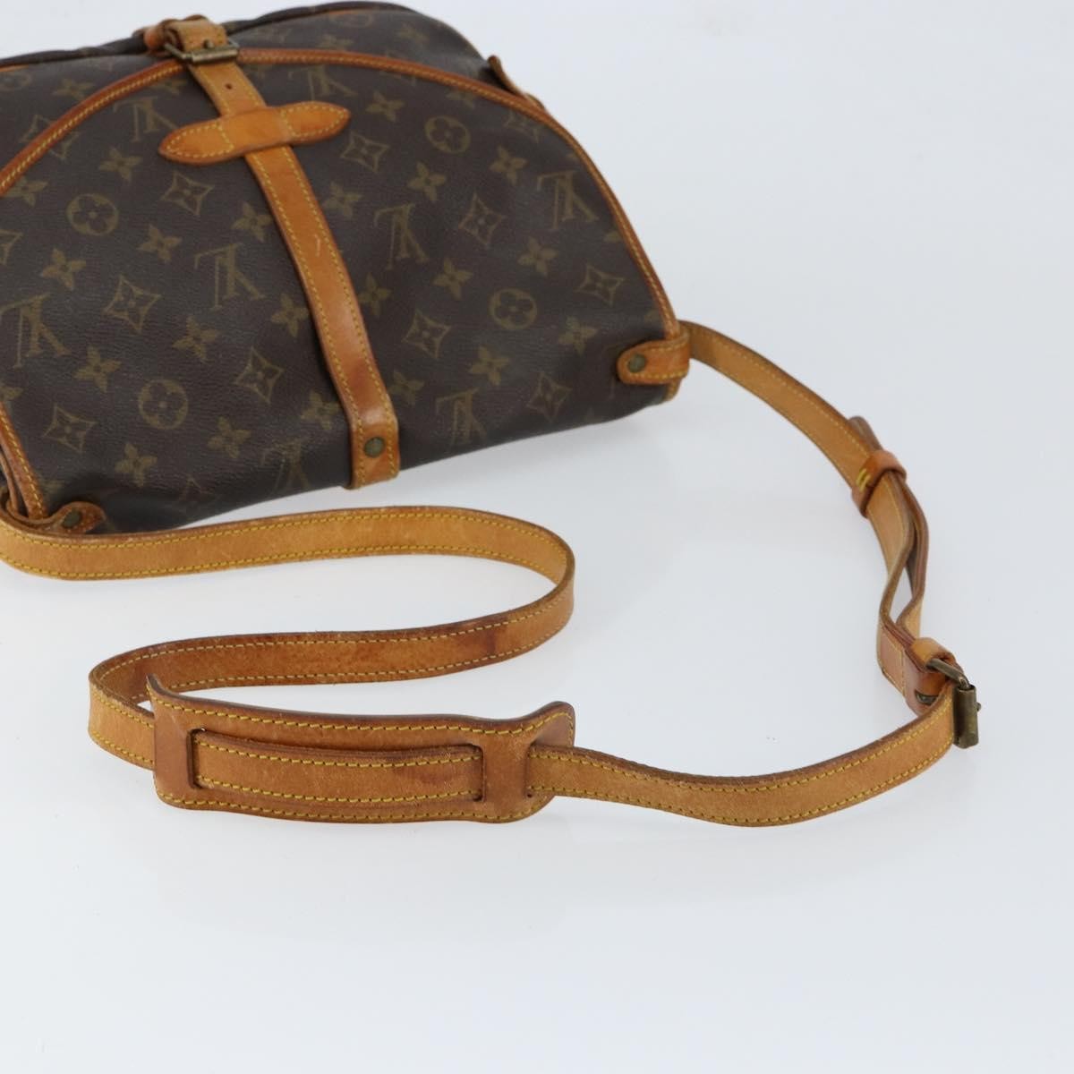 Louis Vuitton Saumur Monogram Canvas Brown Canvas Handbag (Pre-Owned)