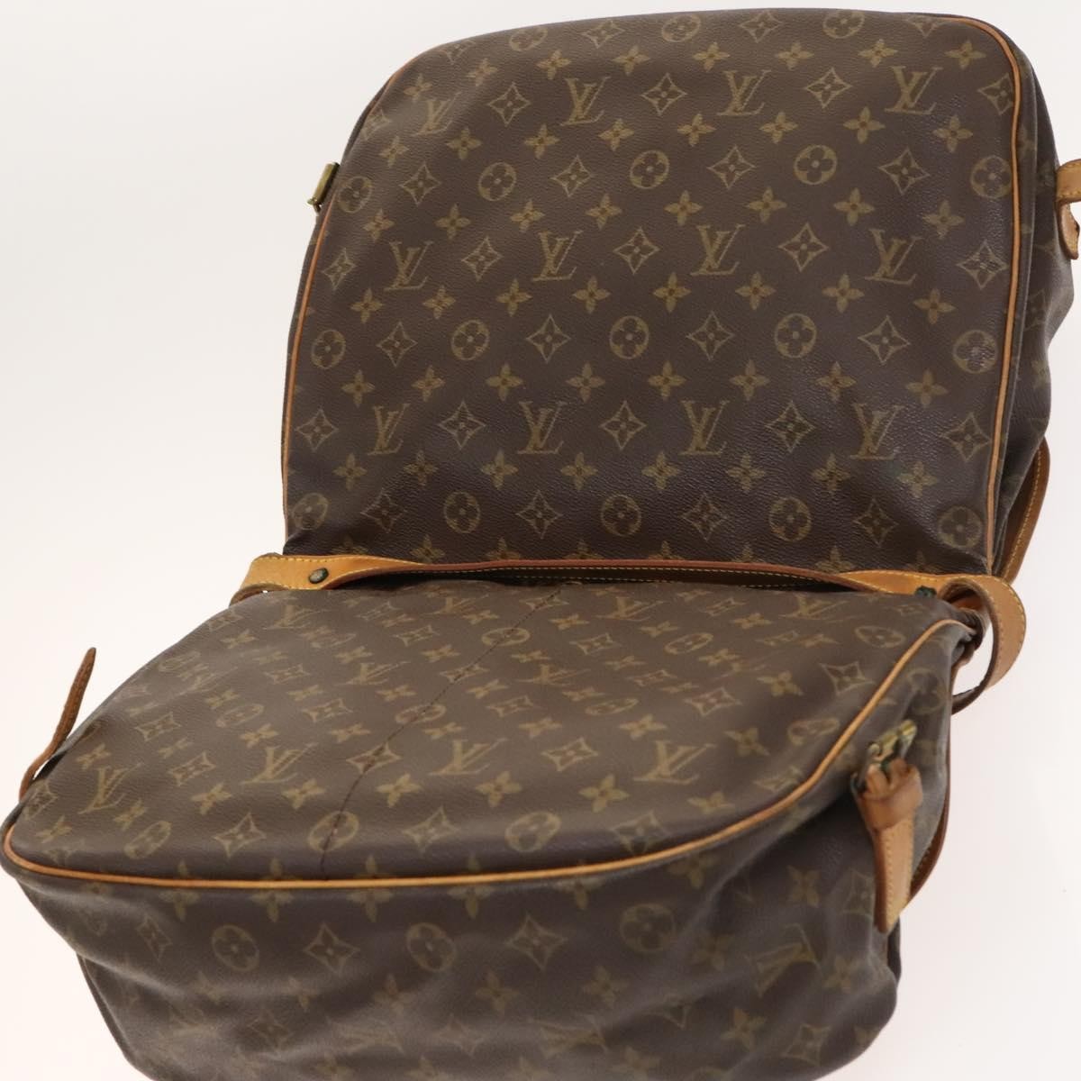 Louis Vuitton Saumur Monogram Canvas Brown Canvas Shoulder Bag Bag (Pre-Owned)