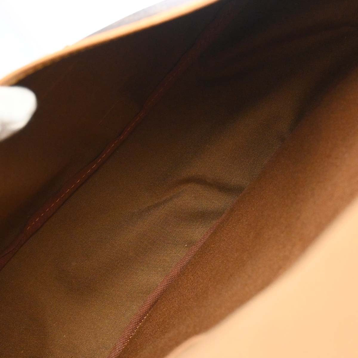 Louis Vuitton Saumur Monogram Canvas Brown Canvas Handbag (Pre-Owned)