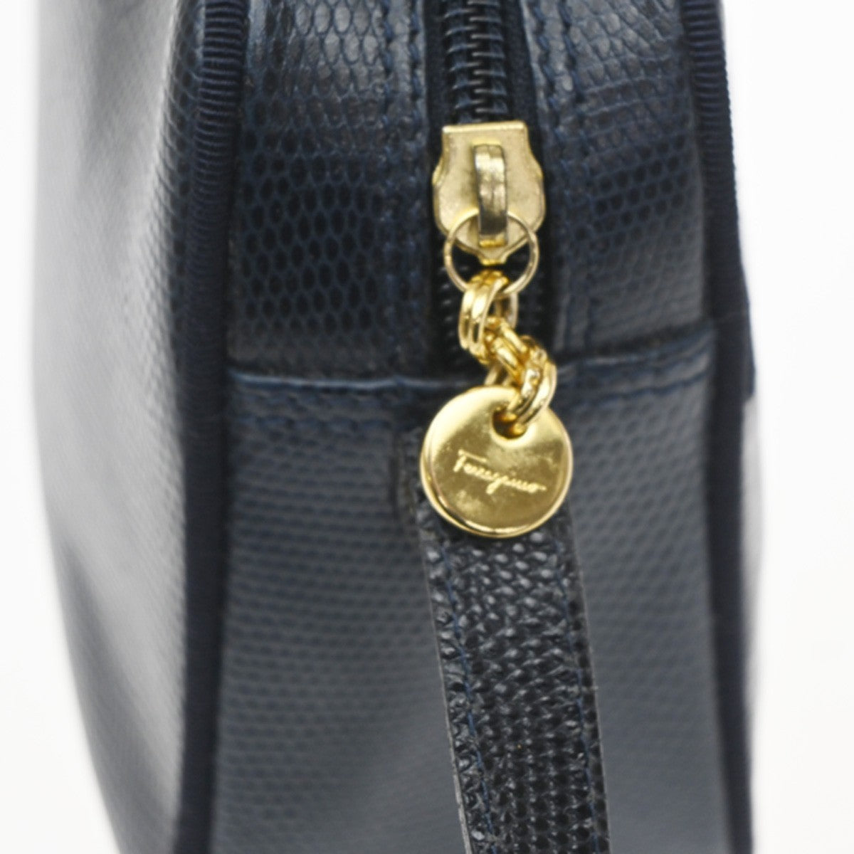 Salvatore Ferragamo Vara Bow Camera Leather Navy Leather Shoulder Bag Bag (Pre-Owned)