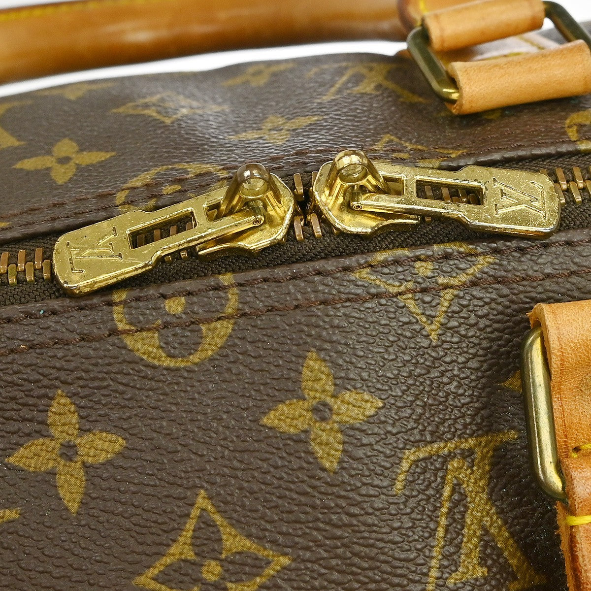 Louis Vuitton Keepall Monogram Canvas Brown Canvas Travel Bag Bag (Pre-Owned)