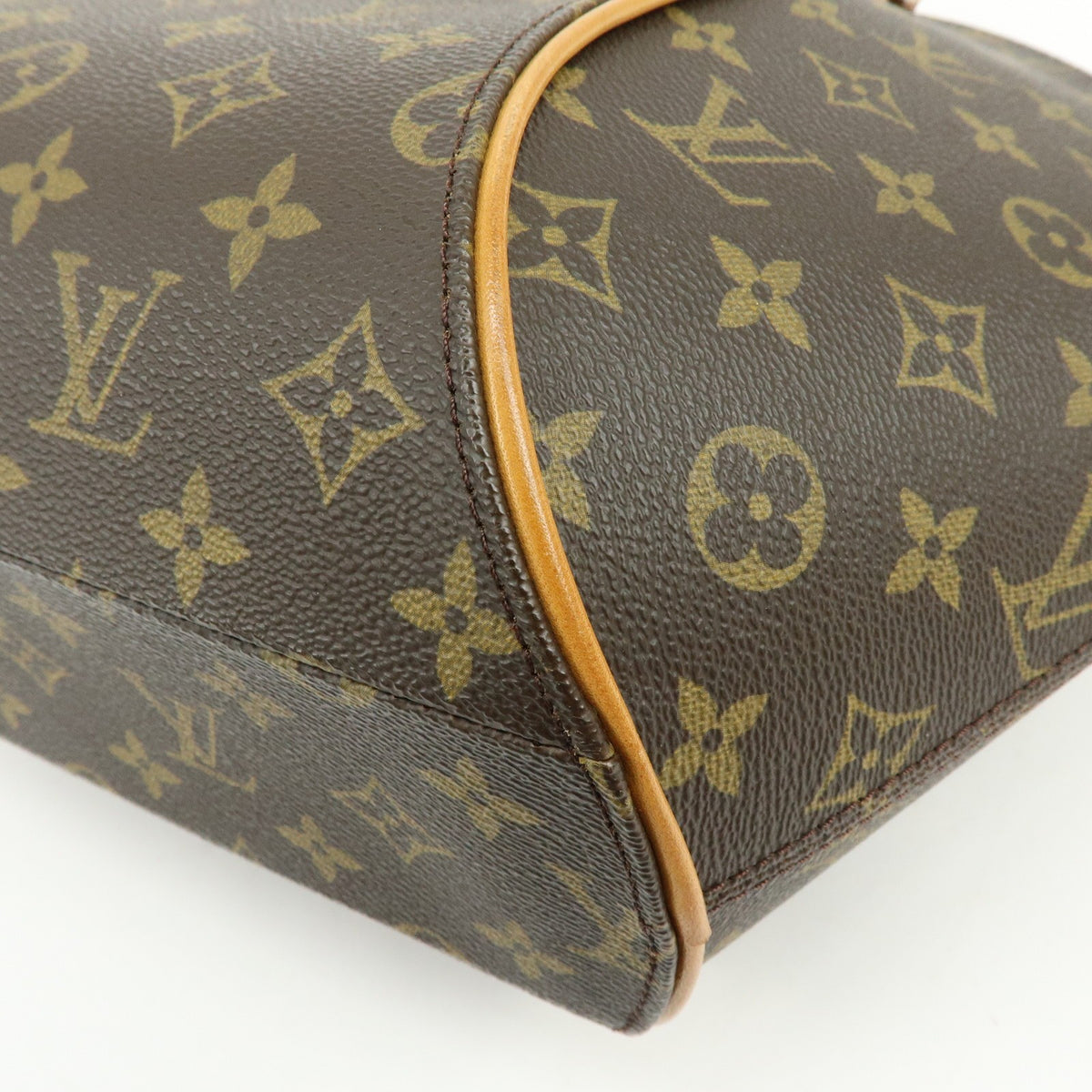 Louis Vuitton Ellipse Monogram Canvas Brown Canvas Handbag (Pre-Owned)
