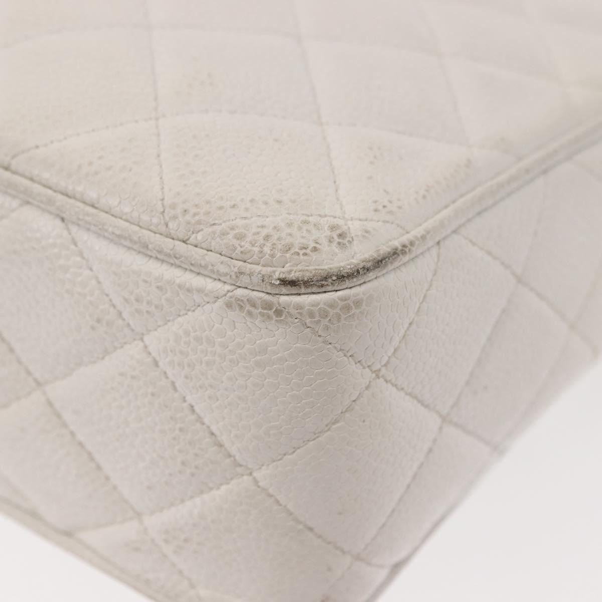 Chanel Vintage Front Pocket Camera Quilted Caviar White Leather Shoulder Bag Bag (Pre-Owned)