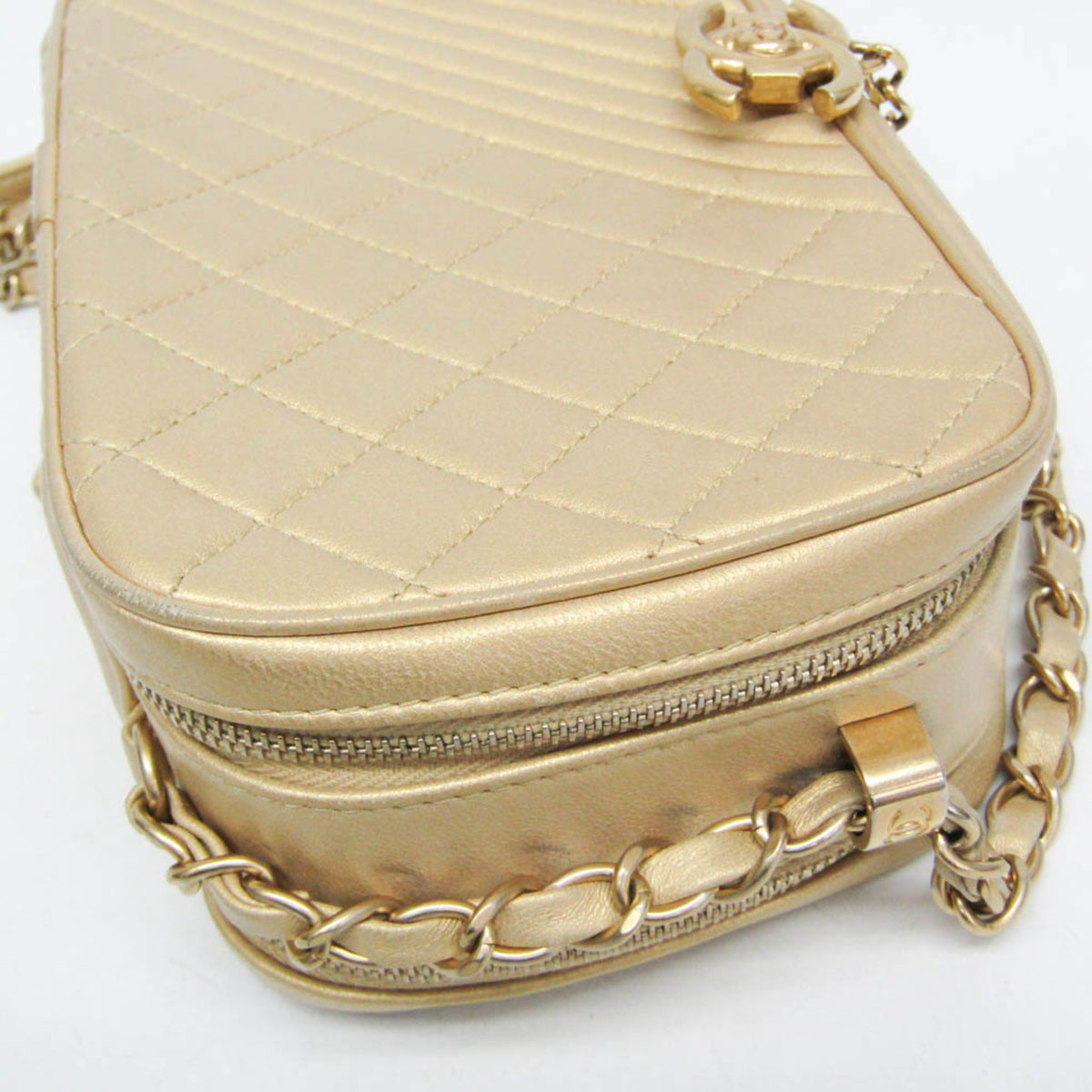 Chanel Vintage Camera Tassel Quilted Leather Gold Leather Handbag (Pre-Owned)