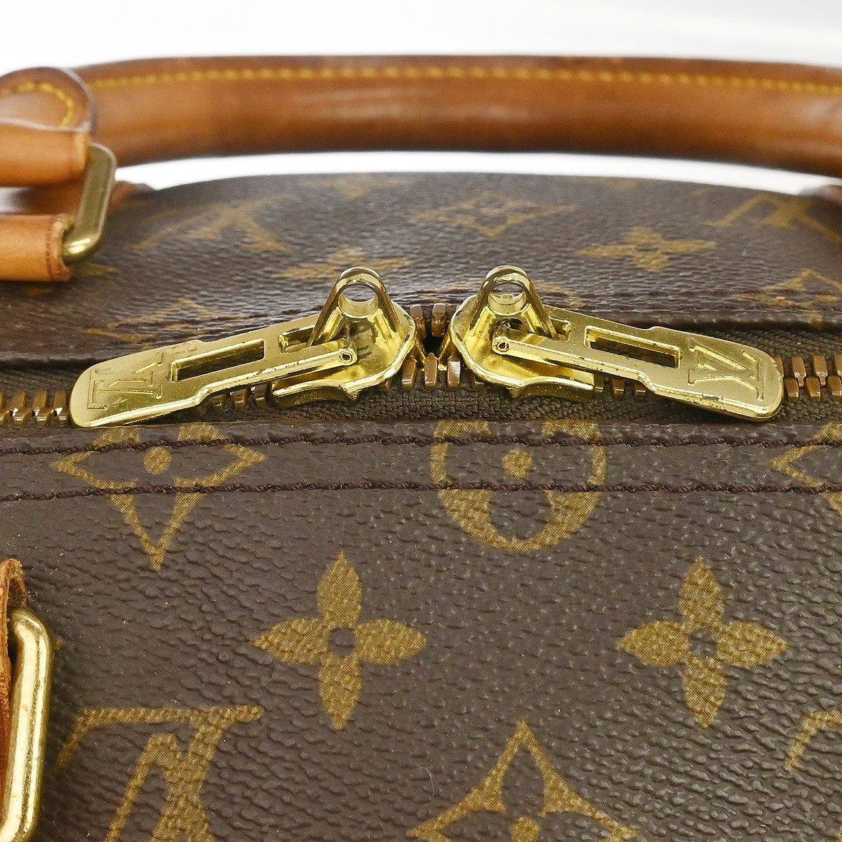 Louis Vuitton Keepall Monogram Canvas Brown Canvas Travel Bag Bag (Pre-Owned)