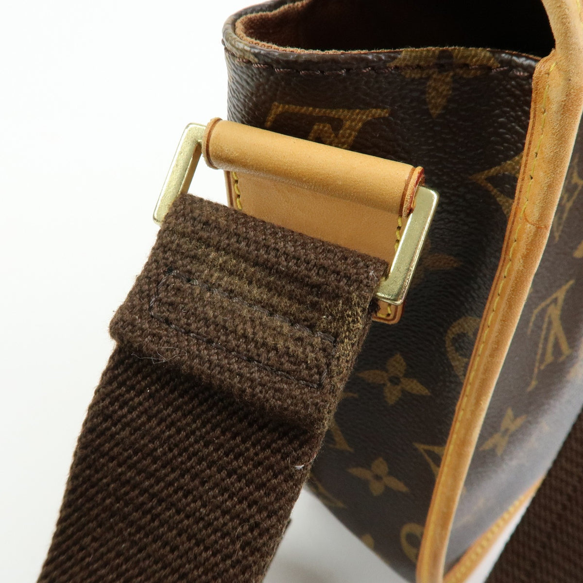 Louis Vuitton Bosphore Messenger Monogram Canvas Brown Canvas Handbag (Pre-Owned)