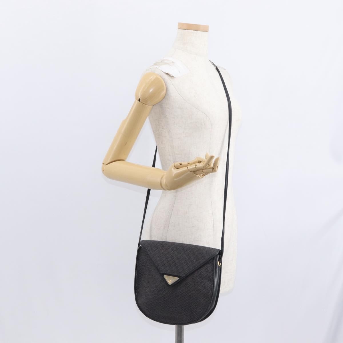 Saint Laurent Vintage Canvas Black Canvas Shoulder Bag Bag (Pre-Owned)