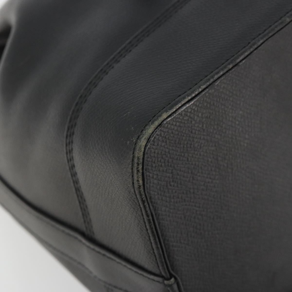 Valentino Garavani Vintage Leather Black Leather Shoulder Bag Bag (Pre-Owned)