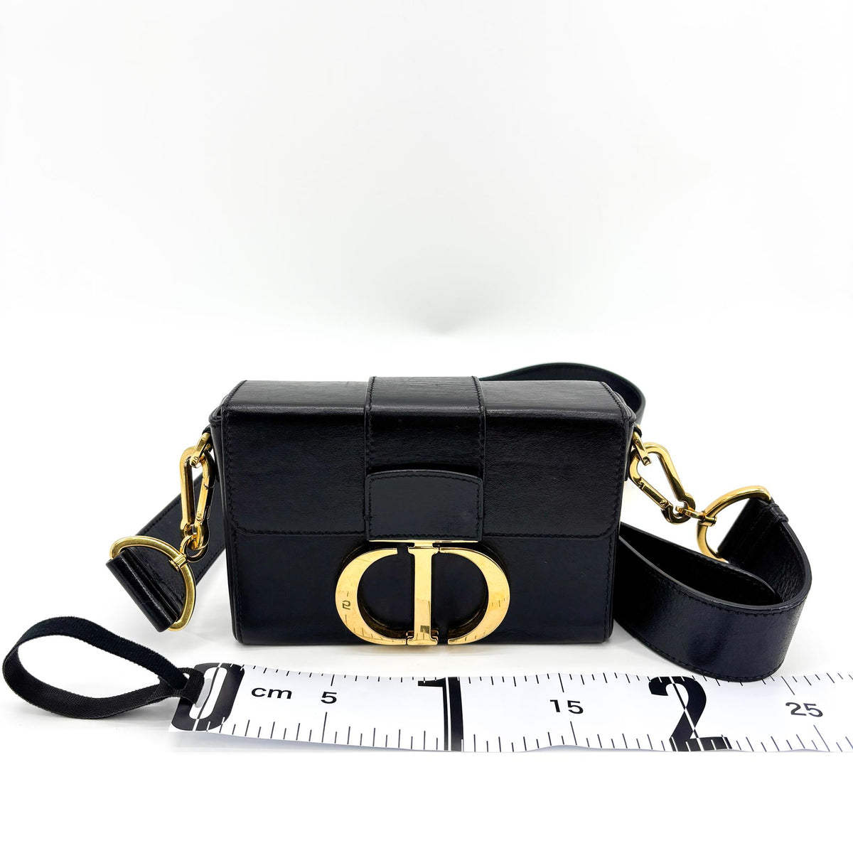 Christian Dior 30 Montaigne Box Leather Black Calfskin Handbag (Pre-Owned)