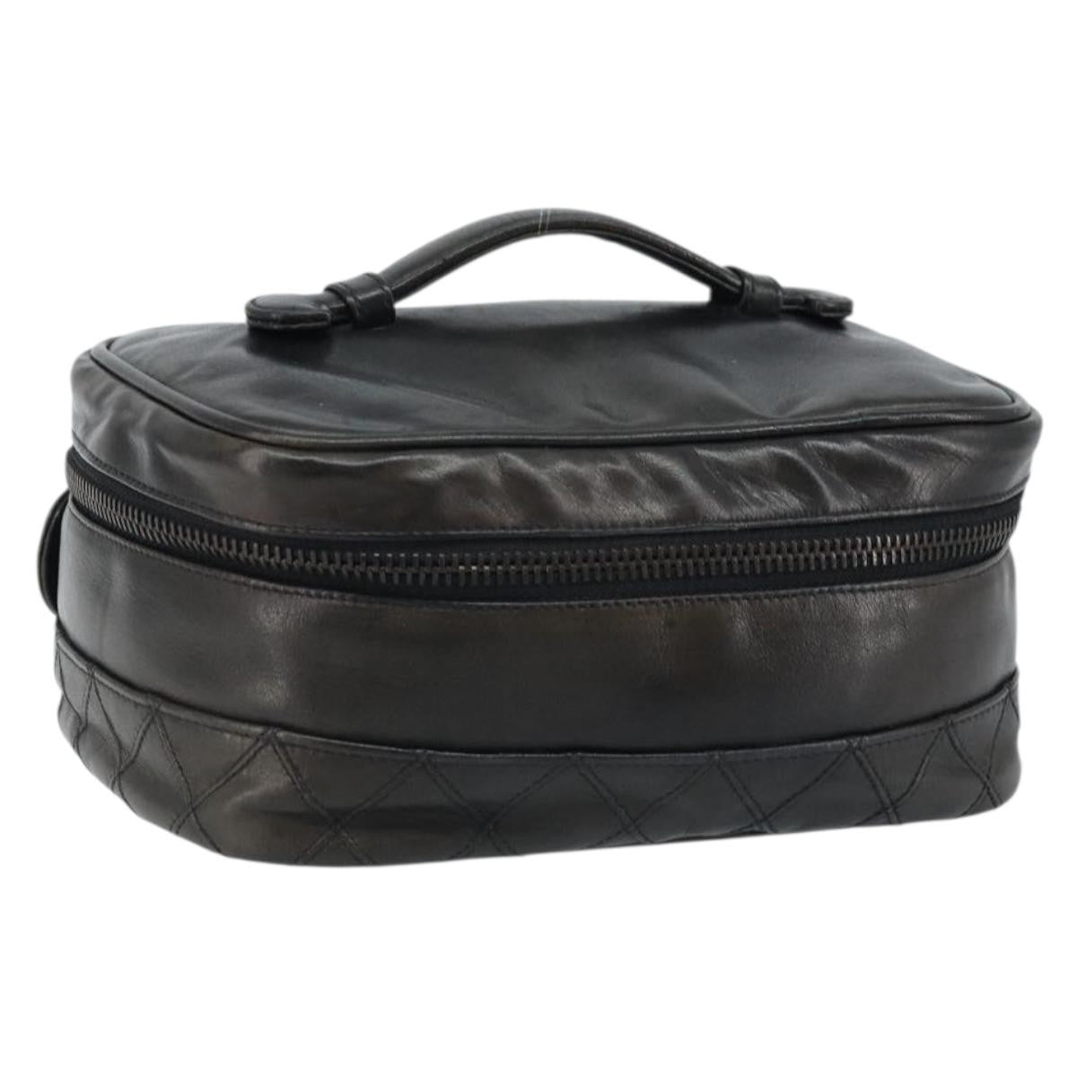 Chanel Vintage Cosmetic Case Lambskin Black Leather Clutche & Pouche Bag (Pre-Owned)