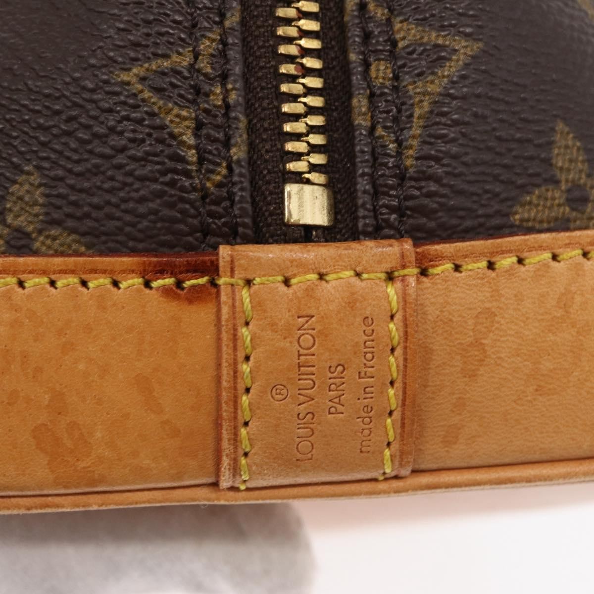 Louis Vuitton Alma Monogram Canvas Brown Canvas Handbag (Pre-Owned)