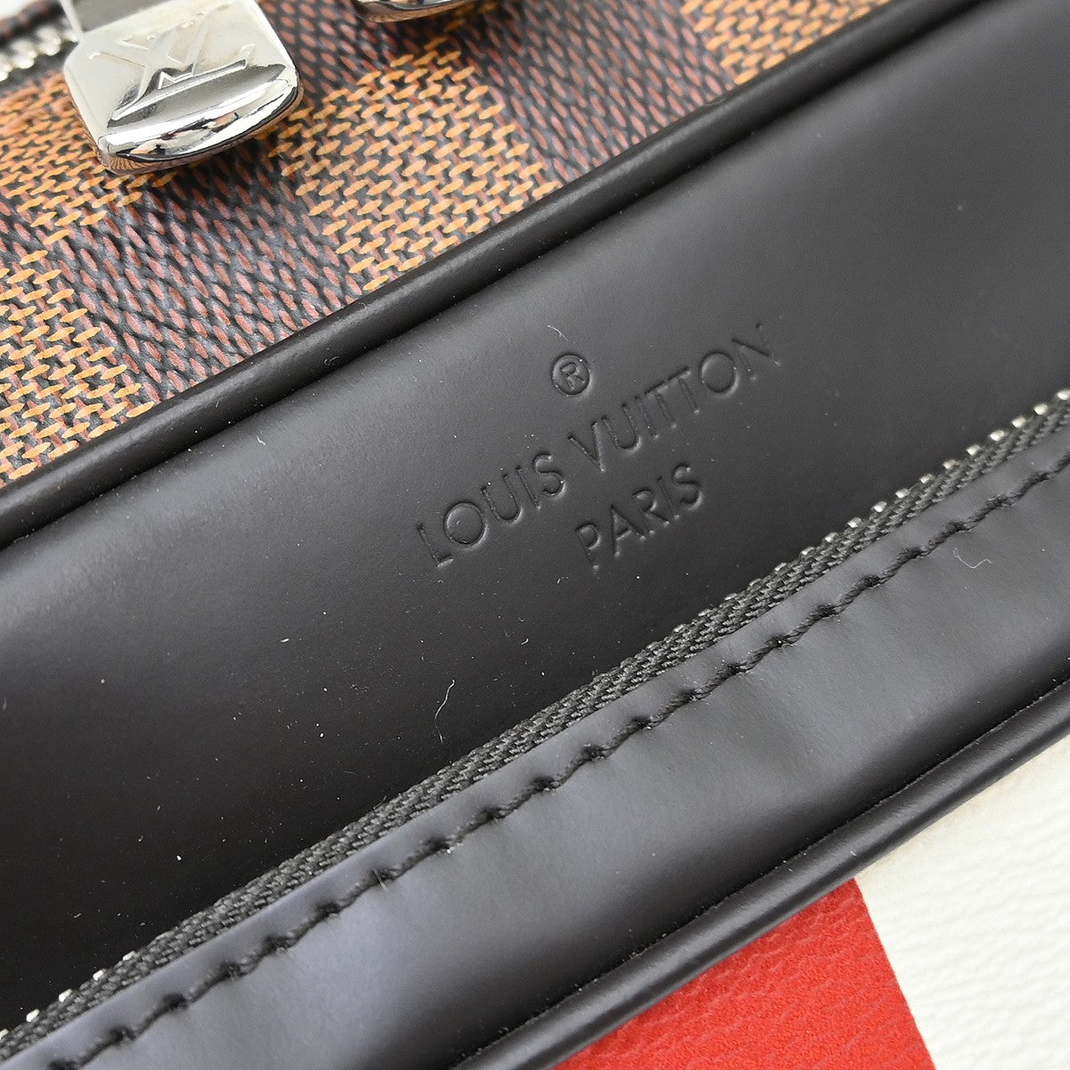 Louis Vuitton Nil Messenger Limited Edition Chapman Savane Damier Brown Canvas Handbag (Pre-Owned)