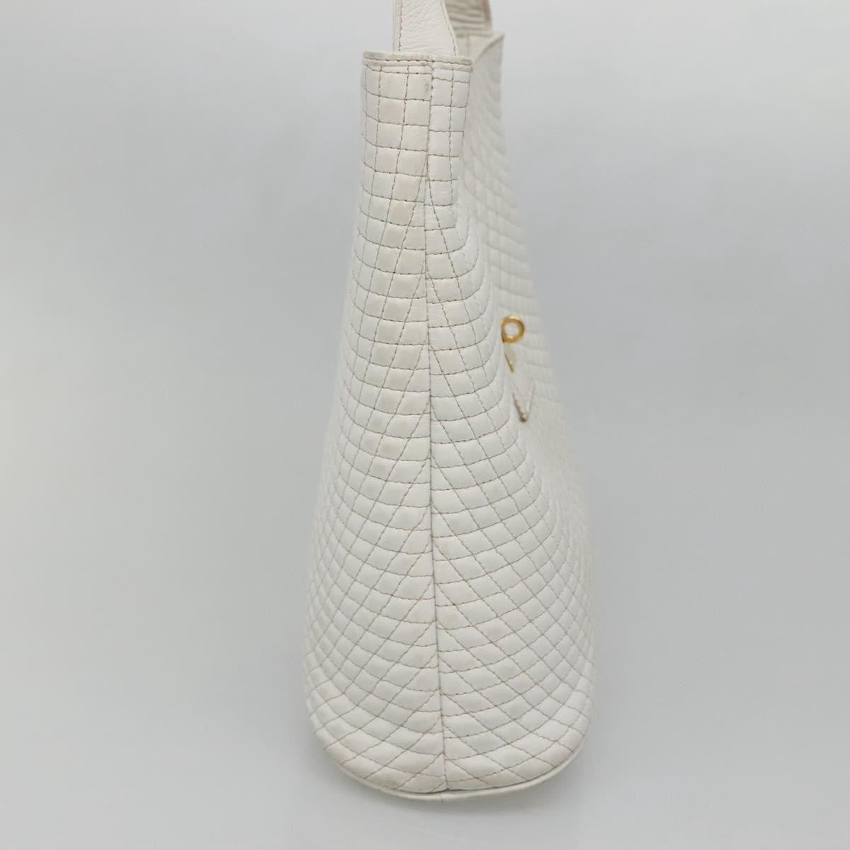 Bally Vintage Quilted Leather White Leather Shoulder Bag Bag (Pre-Owned)