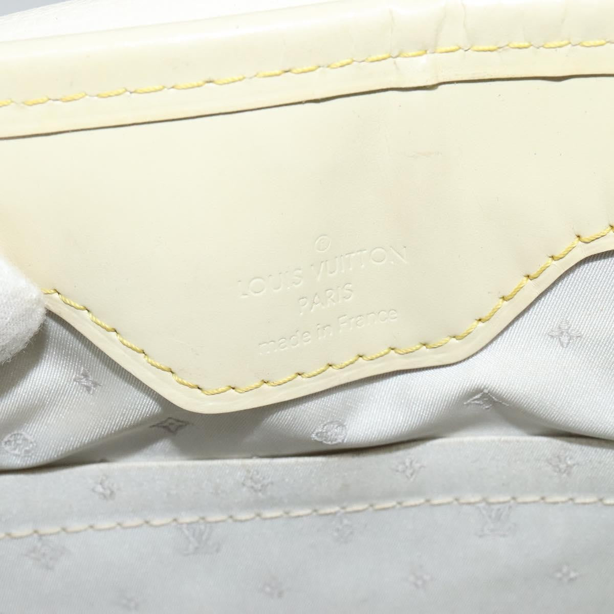 Louis Vuitton Suhali L'essentiel Leather White Leather Shoulder Bag Bag (Pre-Owned)
