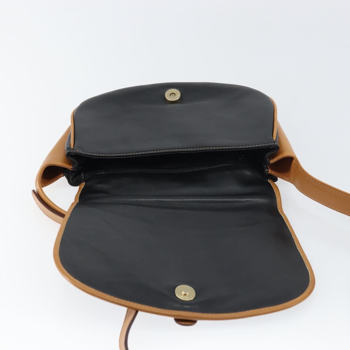 Celine Vintage Leather Black Leather Shoulder Bag Bag (Pre-Owned)