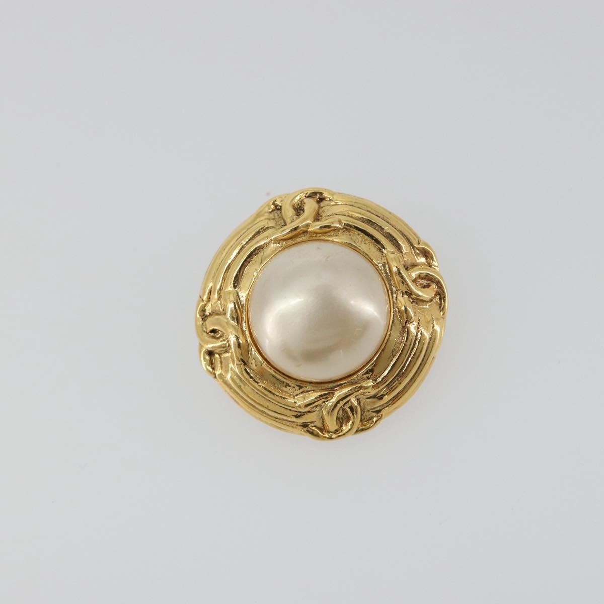 Chanel Vintage Round Cc Clip-On Metal With Faux Pearl Gold Metal Earrings Jewelry (Pre-Owned)