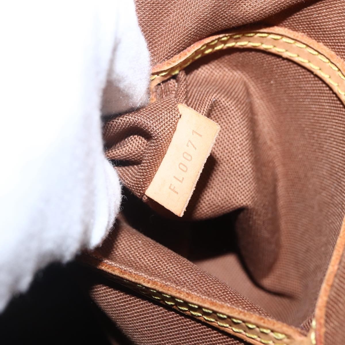Louis Vuitton Alma Monogram Canvas Brown Canvas Handbag (Pre-Owned)