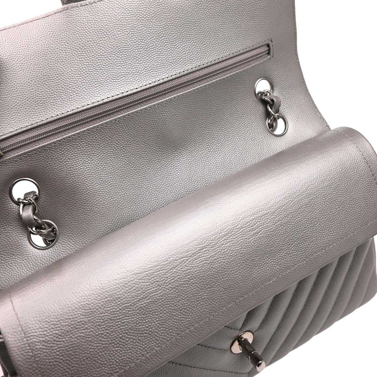 Chanel Timeless - Classic Double Flap Leather Silver Calfskin Shoulder Bag Bag (Pre-Owned)