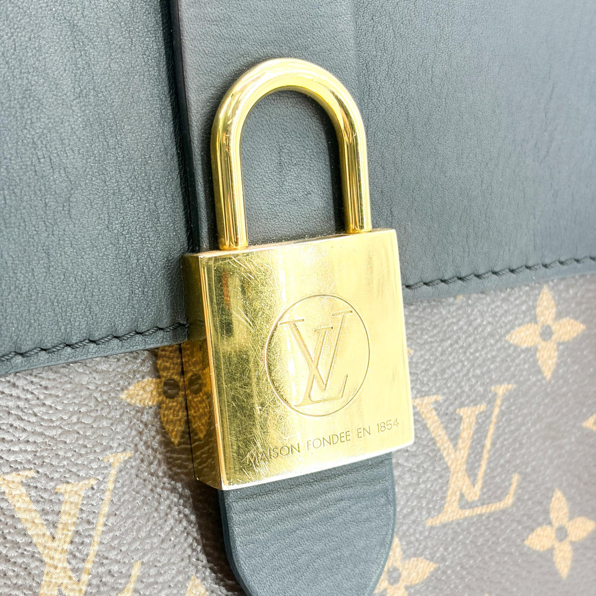 Louis Vuitton Locky Monogram Canvas With Leather Black Canvas Handbag (Pre-Owned)