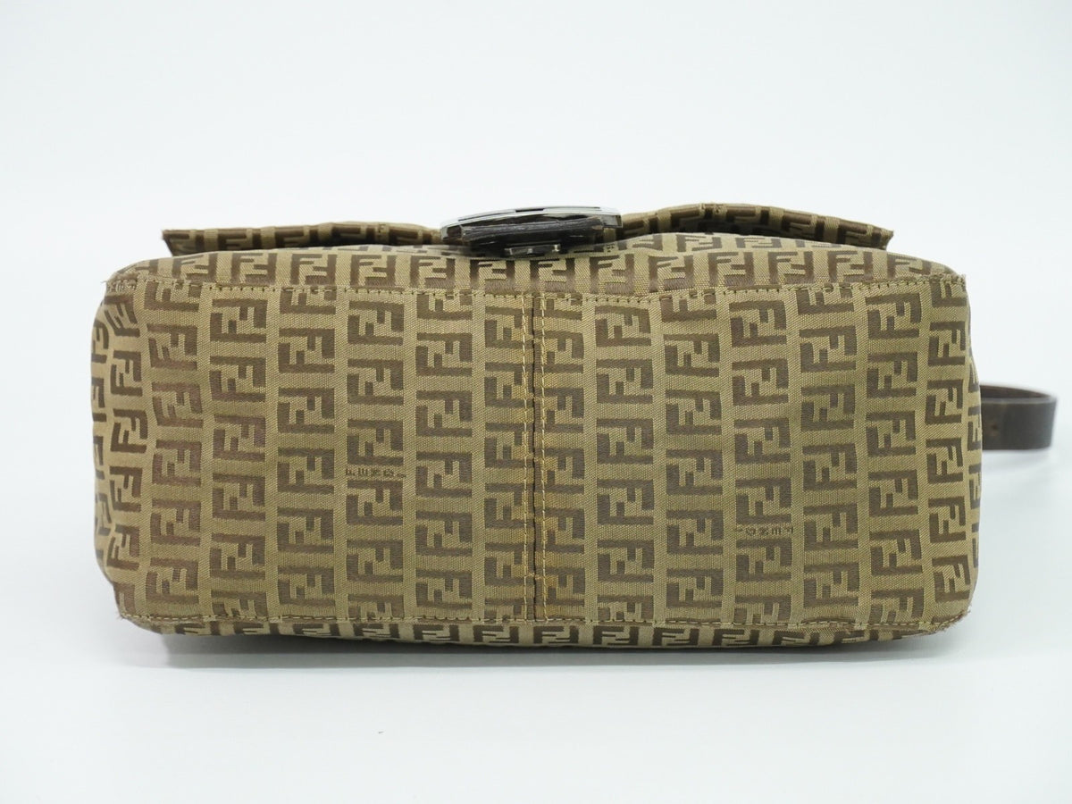Fendi Zucchino Canvas Mamma Baguette Canvas Brown Canvas Shoulder Bag Bag (Pre-Owned)