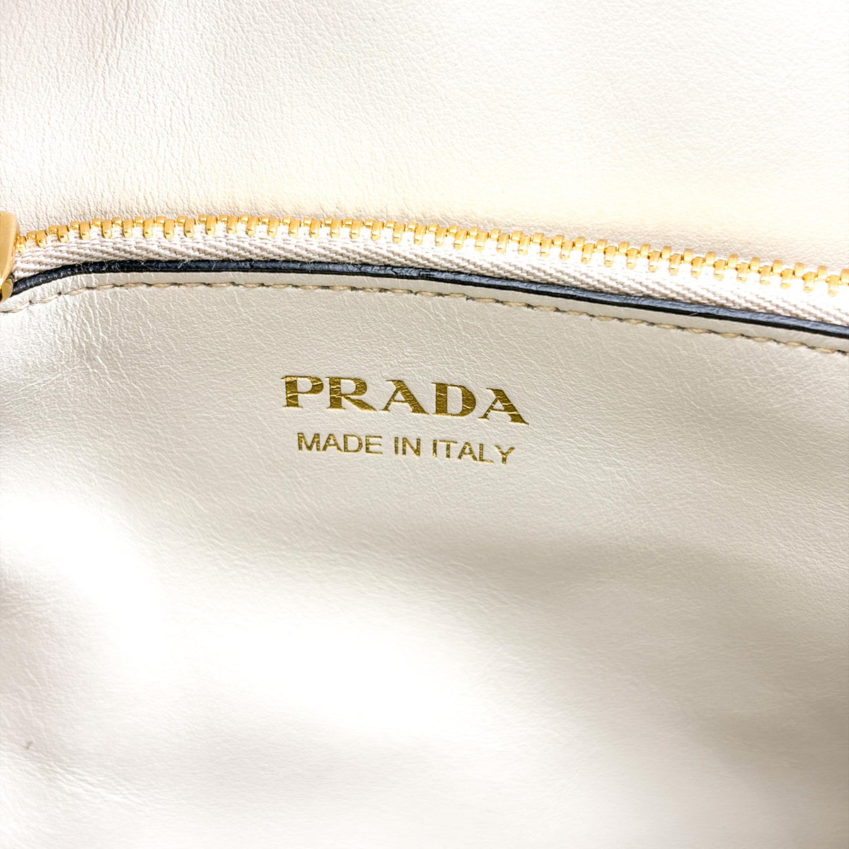 Prada Monochrome Saffiano With City Calf White Leather Tote Bag Bag (Pre-Owned)