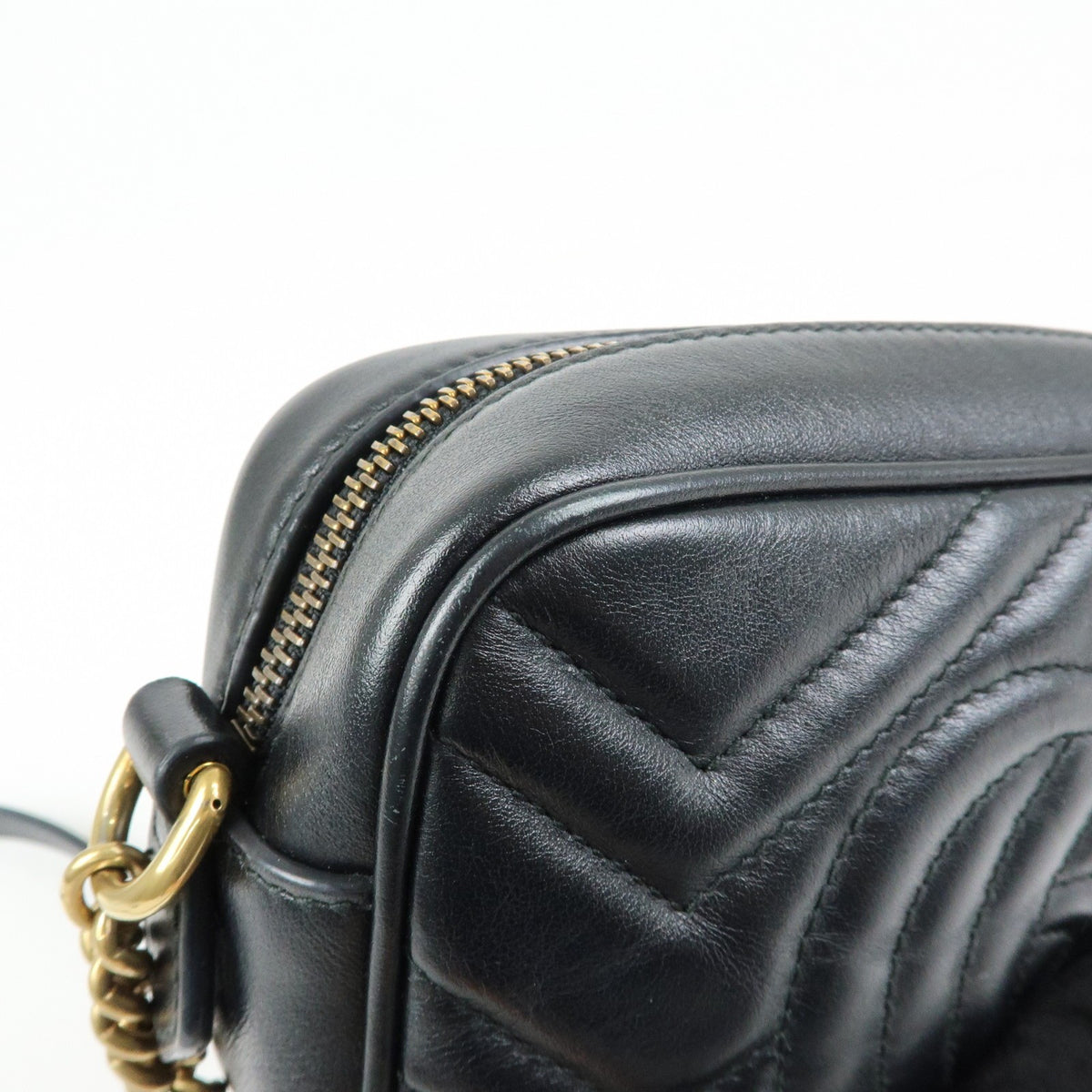 Gucci Gg Marmont Matelasse Patent Black Leather Shoulder Bag Bag (Pre-Owned)