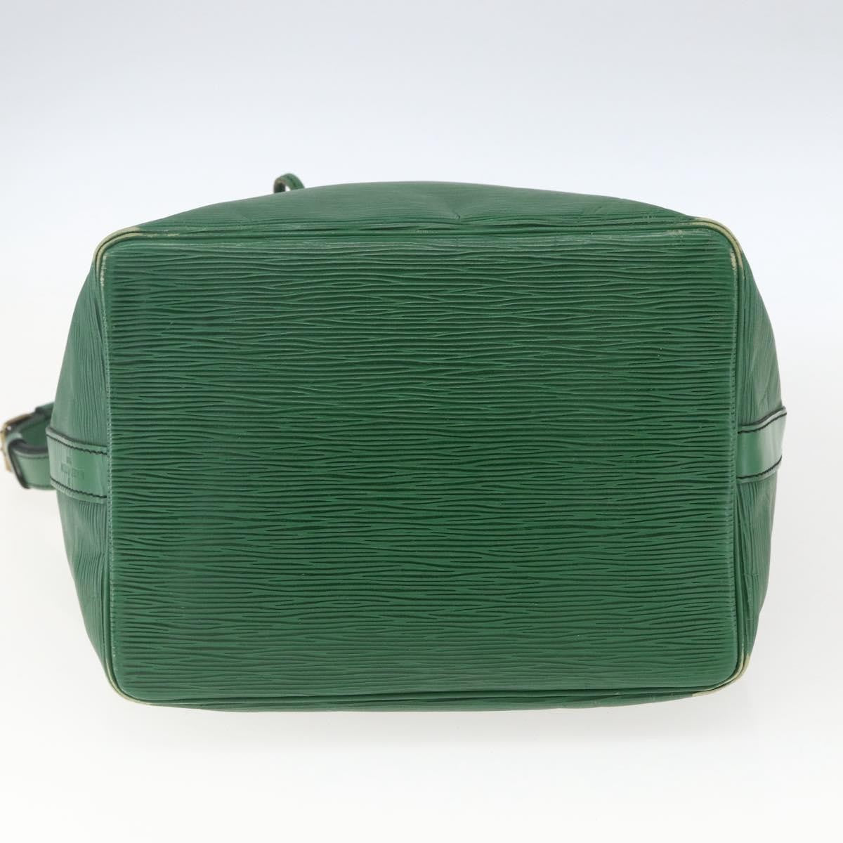 Louis Vuitton Petit Noe Epi Leather Green Leather Shoulder Bag Bag (Pre-Owned)