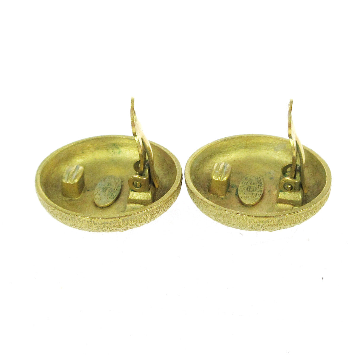 Chanel Cc Round Metal Gold Gold Earrings Jewelry (Pre-Owned)