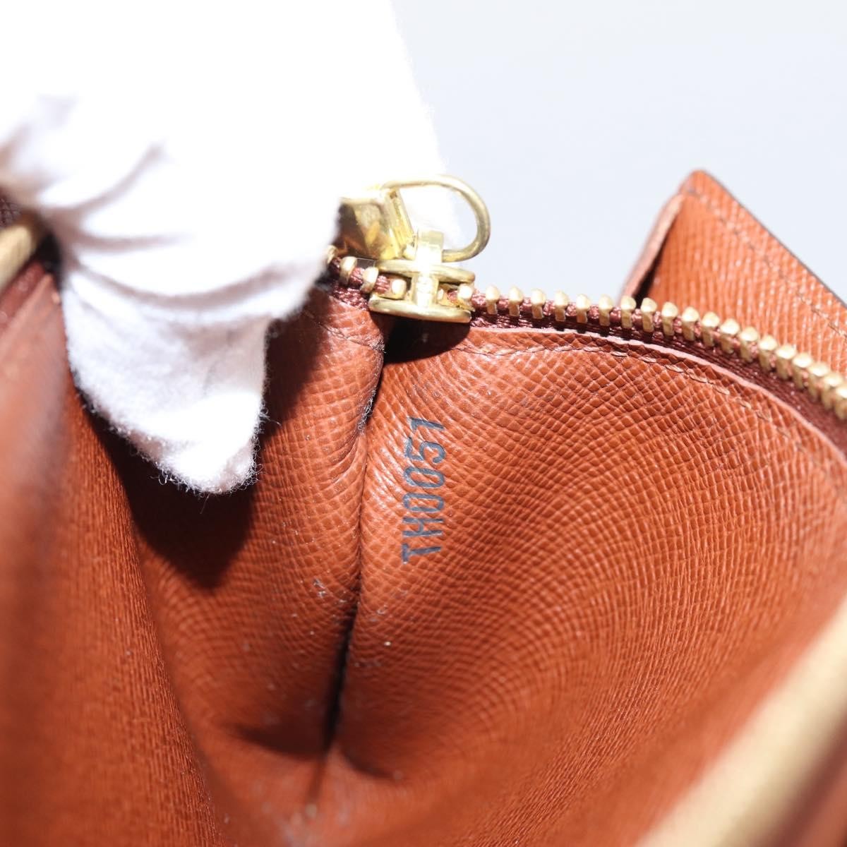 Louis Vuitton Sarah Limited Edition Monogram Graffiti Khaki Canvas Wallets Accessory (Pre-Owned)