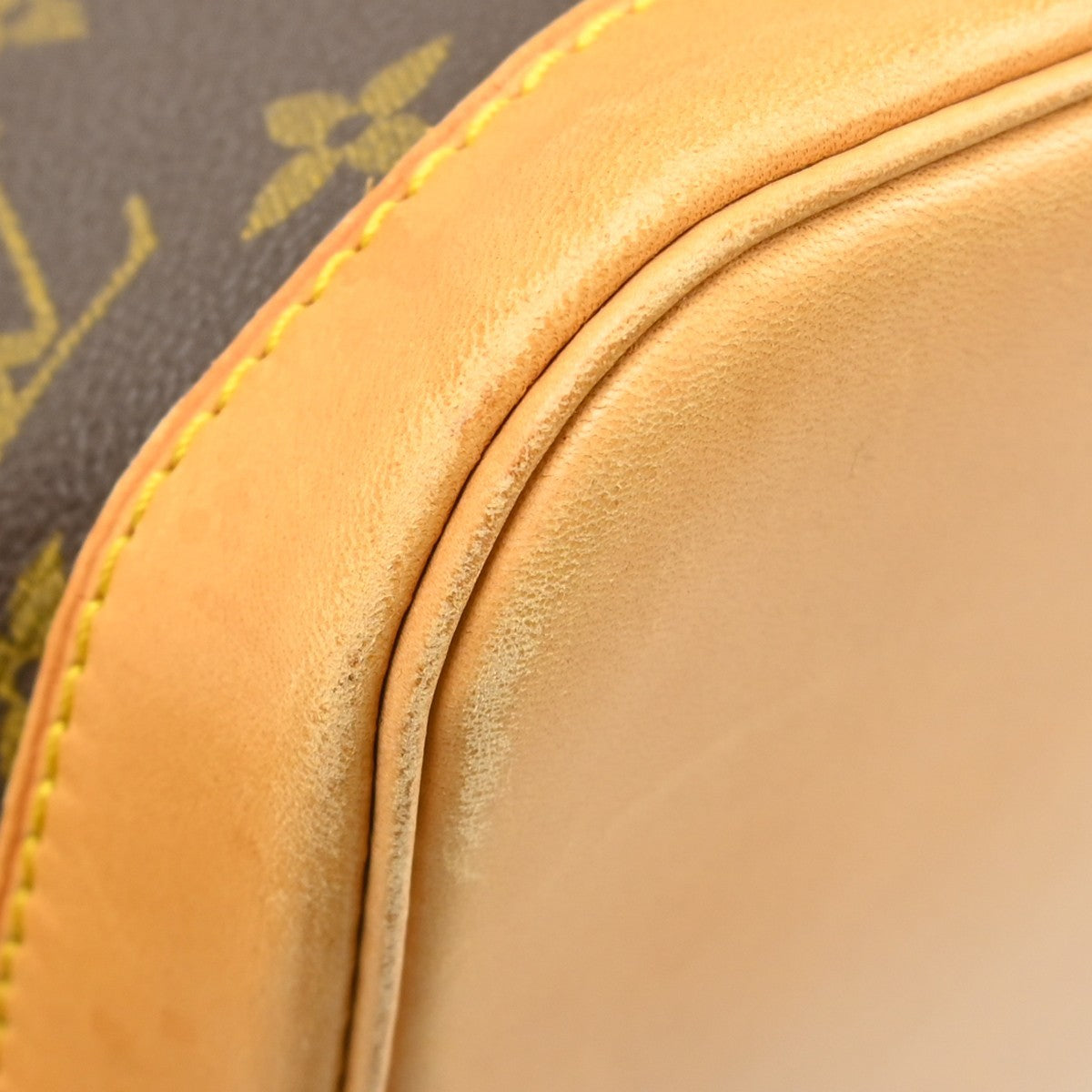 Louis Vuitton Alma Monogram Brown Canvas Handbag (Pre-Owned)