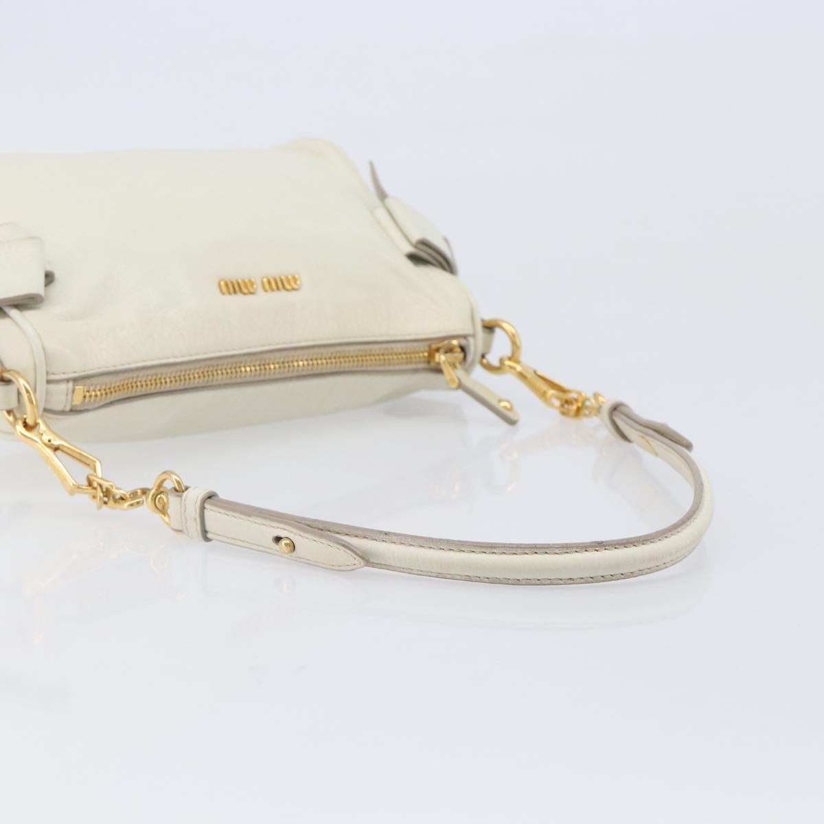 Miu Miu Beau Top Handle Leather White Leather Handbag (Pre-Owned)