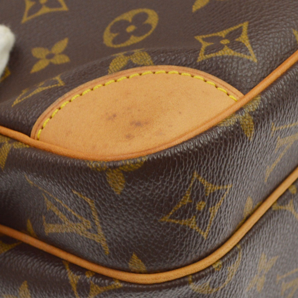 Louis Vuitton Nil Shoulder Bag Monogram Canvas Brown Canvas Shoulder Bag Bag (Pre-Owned)