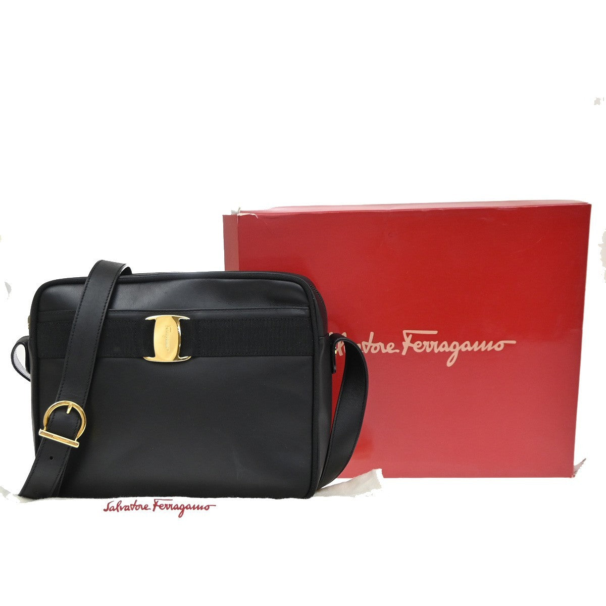 Salvatore Ferragamo Vara Bow Camera Leather Black Leather Shoulder Bag Bag (Pre-Owned)