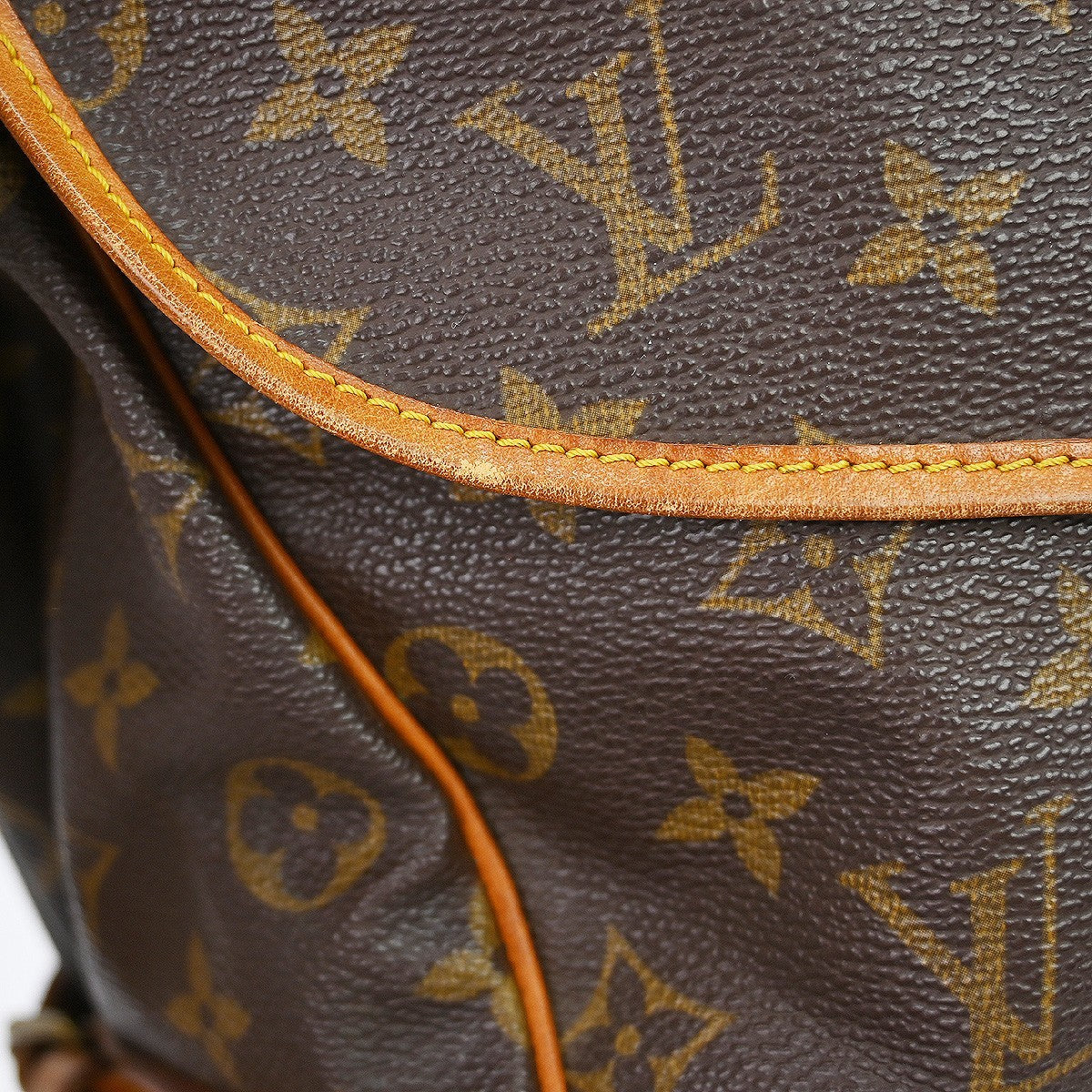 Louis Vuitton Saumur Monogram Canvas Brown Canvas Shoulder Bag Bag (Pre-Owned)