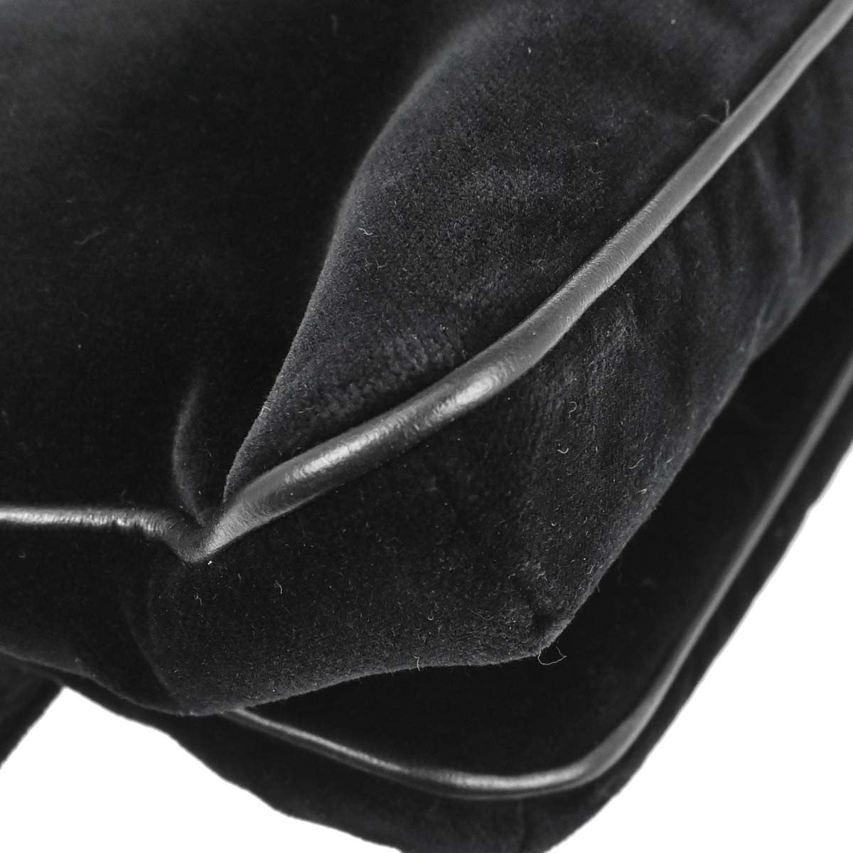 Chanel Giant Mademoiselle Lock Chain Velvet Black Velvet Shoulder Bag Bag (Pre-Owned)