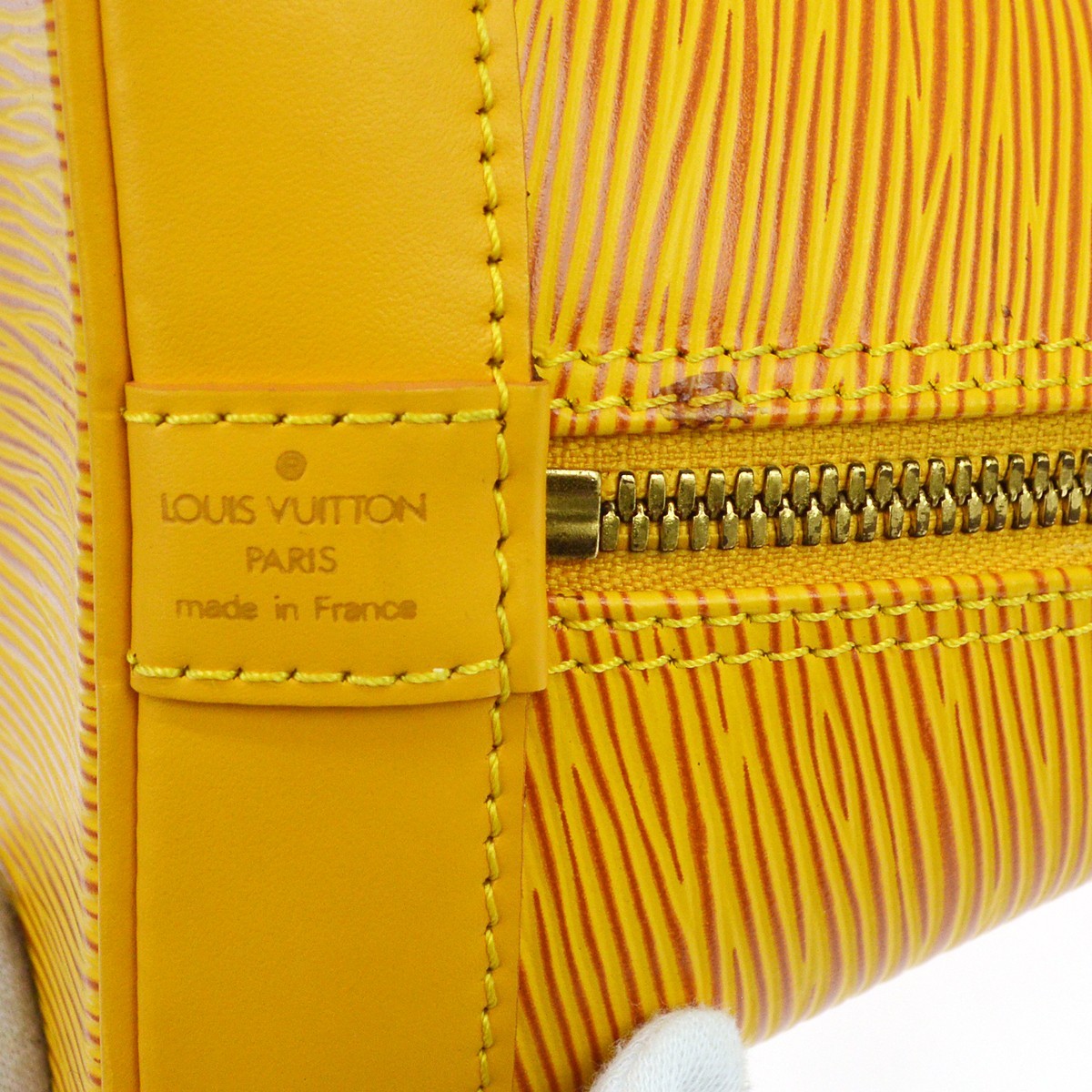 Louis Vuitton Alma Handbag Epi Leather Yellow Leather Handbag (Pre-Owned)
