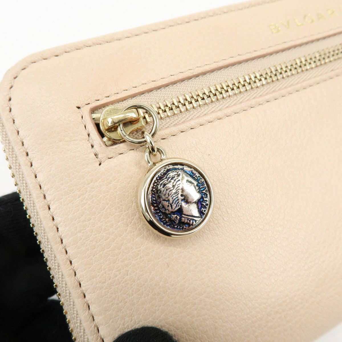 Bvlgari Serpenti Forever Zip Around Leather Beige Leather Wallets Accessory (Pre-Owned)