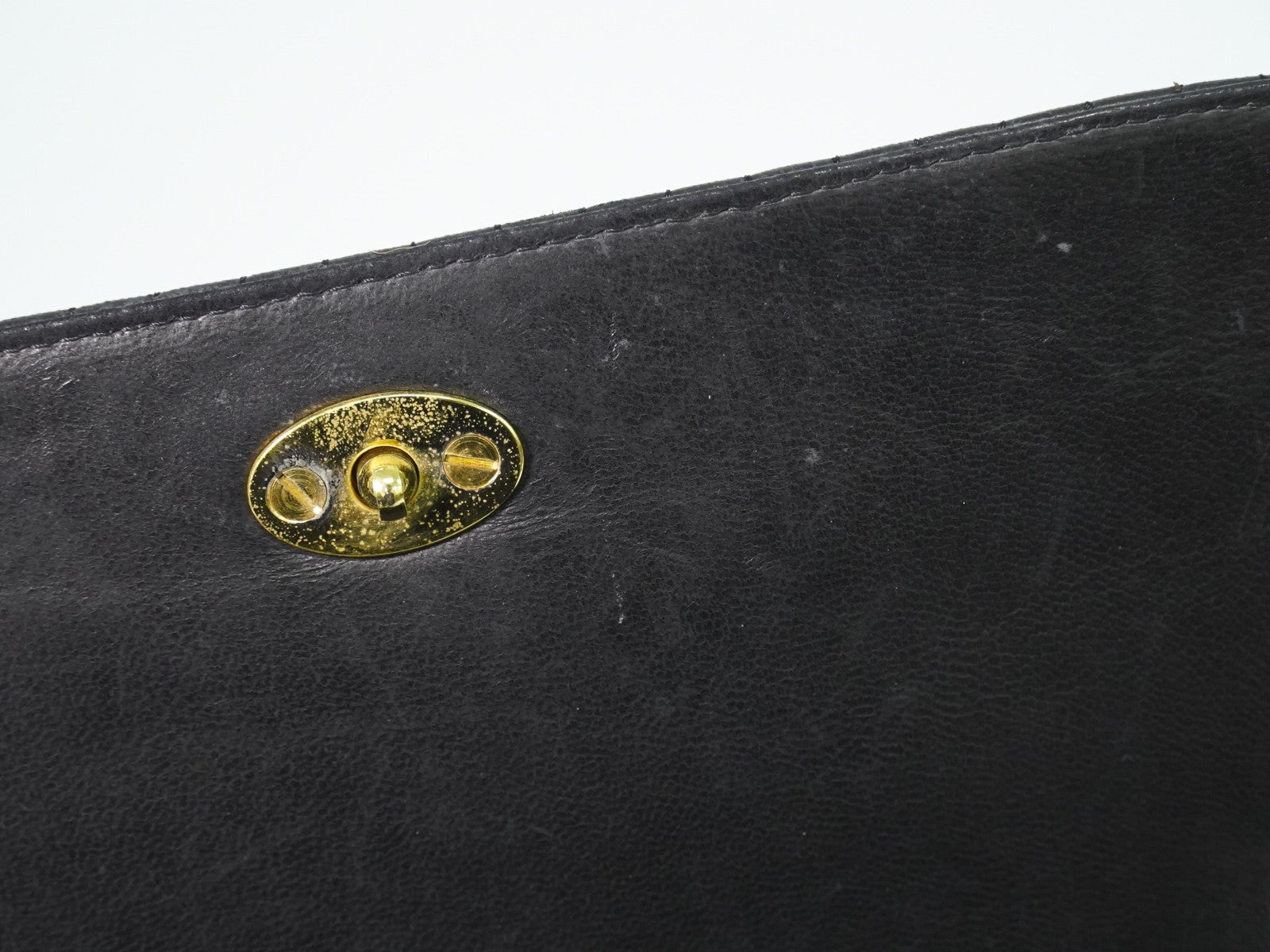 Bally Vintage Quilted Leather Black Leather Handbag (Pre-Owned)