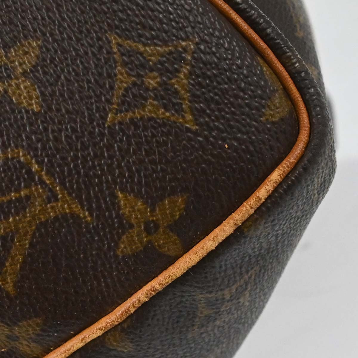 Louis Vuitton Keepall Canvas Brown Canvas Travel Bag Bag (Pre-Owned)