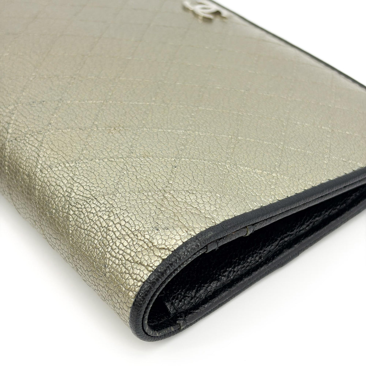 Chanel 19 Flap Quilted Lambskin Gold Calfskin Wallets Accessory (Pre-Owned)