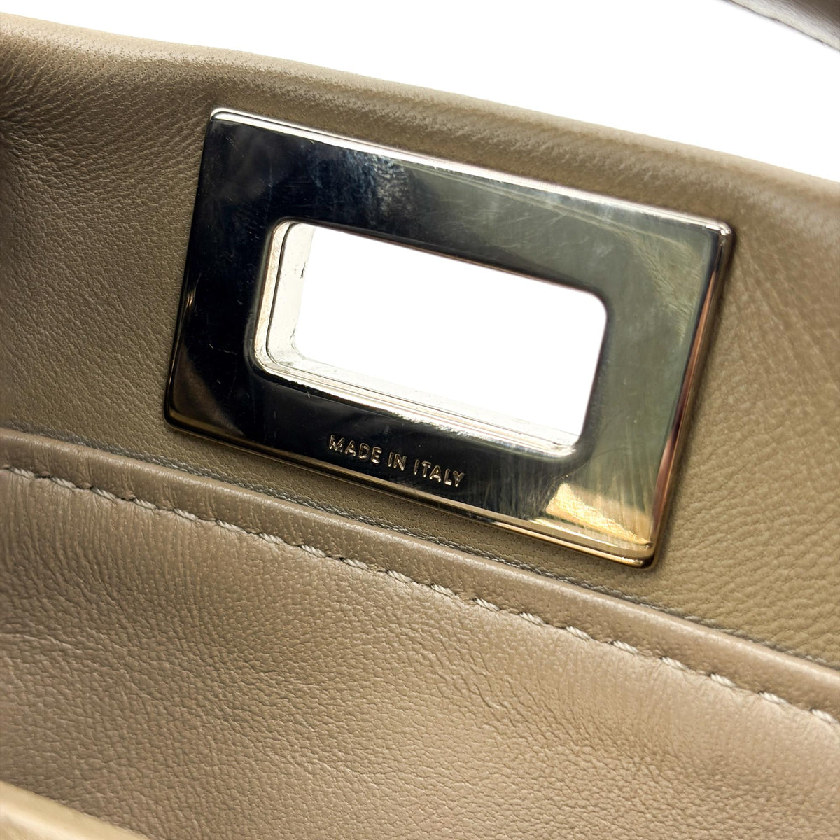 Fendi Peekaboo Soft Leather Beige Leather Handbag (Pre-Owned)