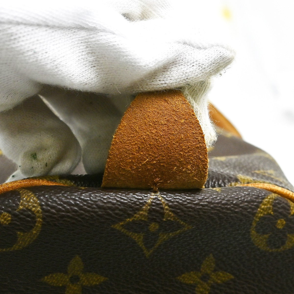 Louis Vuitton Keepall Monogram Brown Canvas Travel Bag Bag (Pre-Owned)