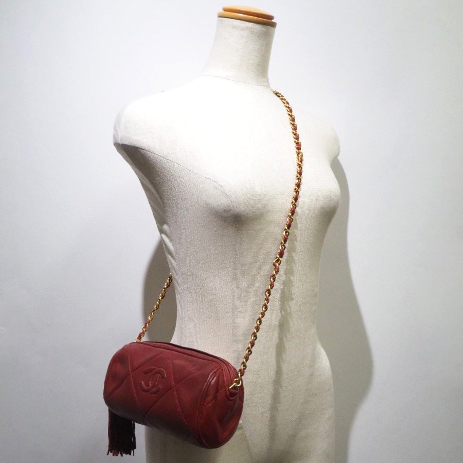 Chanel Red Leather Shoulder Bag (Pre-Owned)
