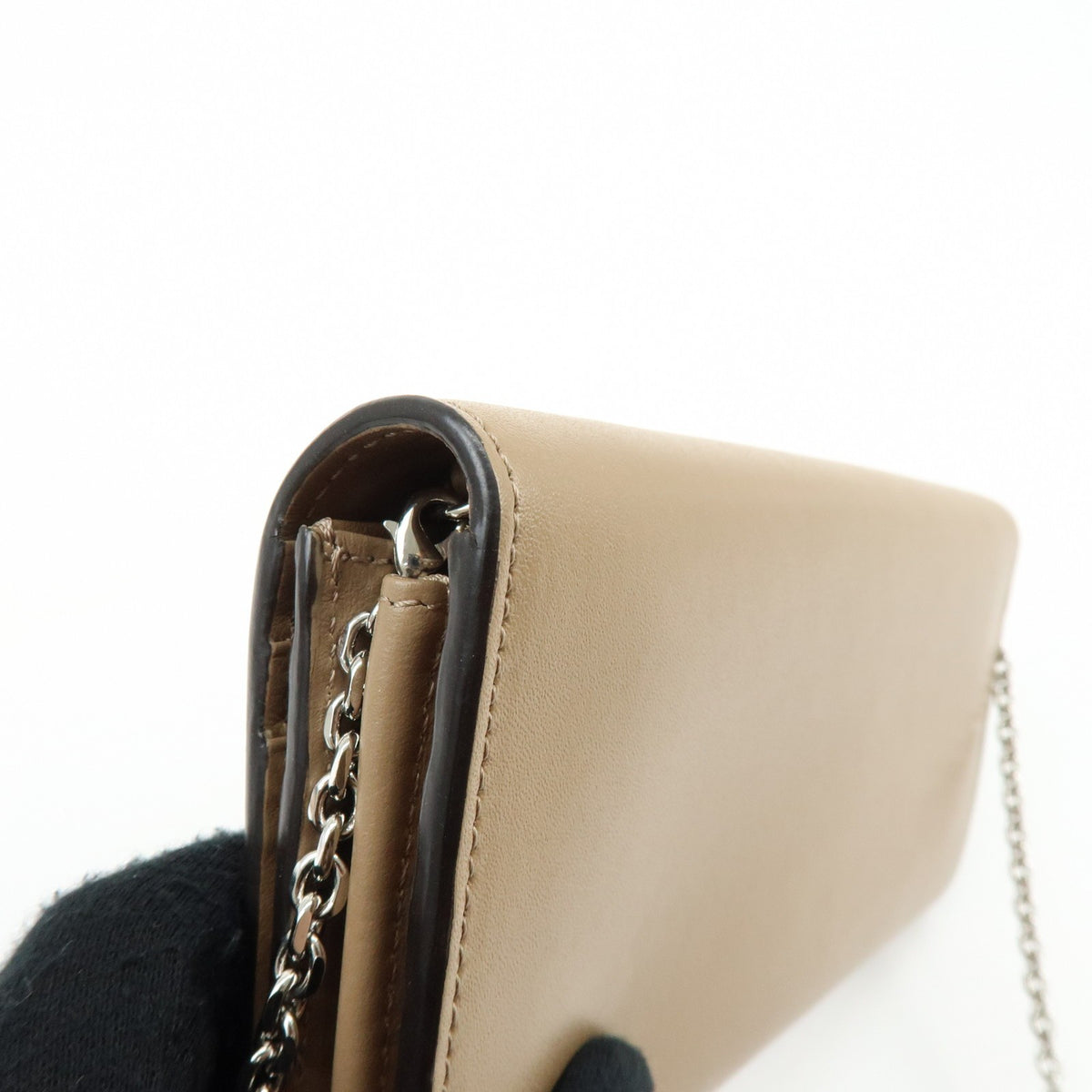Fendi Continental Wallet On Chain Studded Leather Beige Leather Crossbody Bag Bag (Pre-Owned)