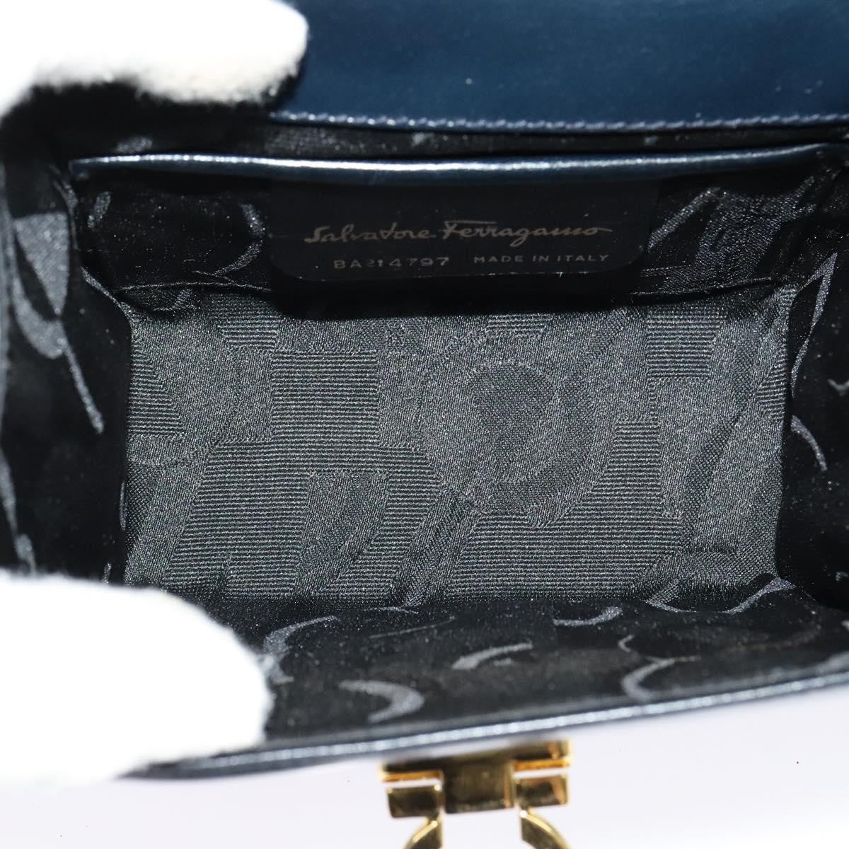 Salvatore Ferragamo Gancini Leather Black Leather Shoulder Bag Bag (Pre-Owned)