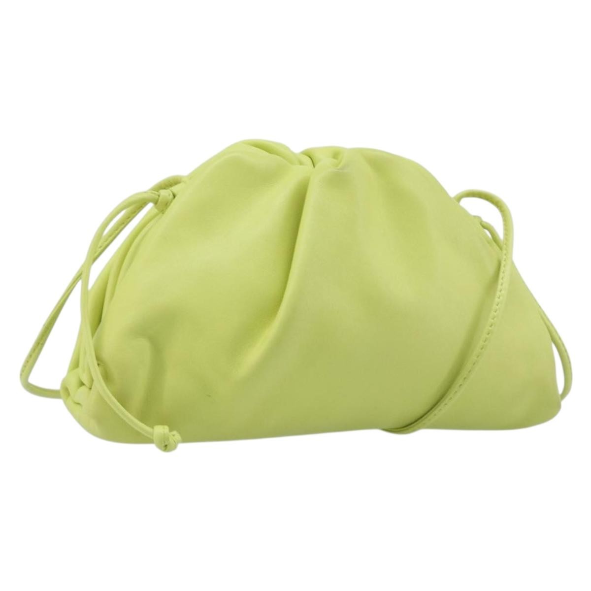 Bottega Veneta The Pouch Coin Purse Leather Green Leather Clutche & Pouche Bag (Pre-Owned)