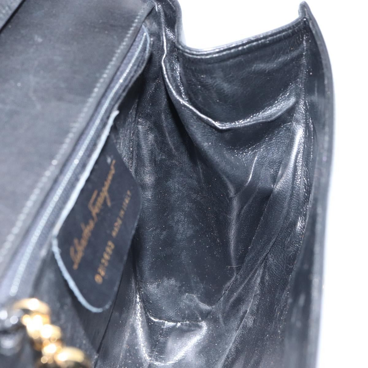 Salvatore Ferragamo Vintage Leather Black Leather Shoulder Bag Bag (Pre-Owned)