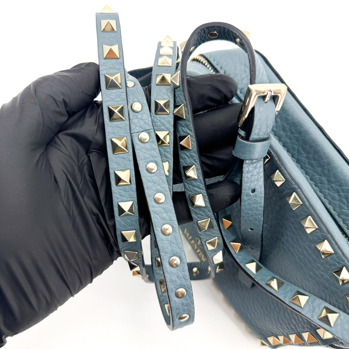 Valentino Garavani Rockstud Camera Leather Blue Leather Crossbody Bag Bag (Pre-Owned)