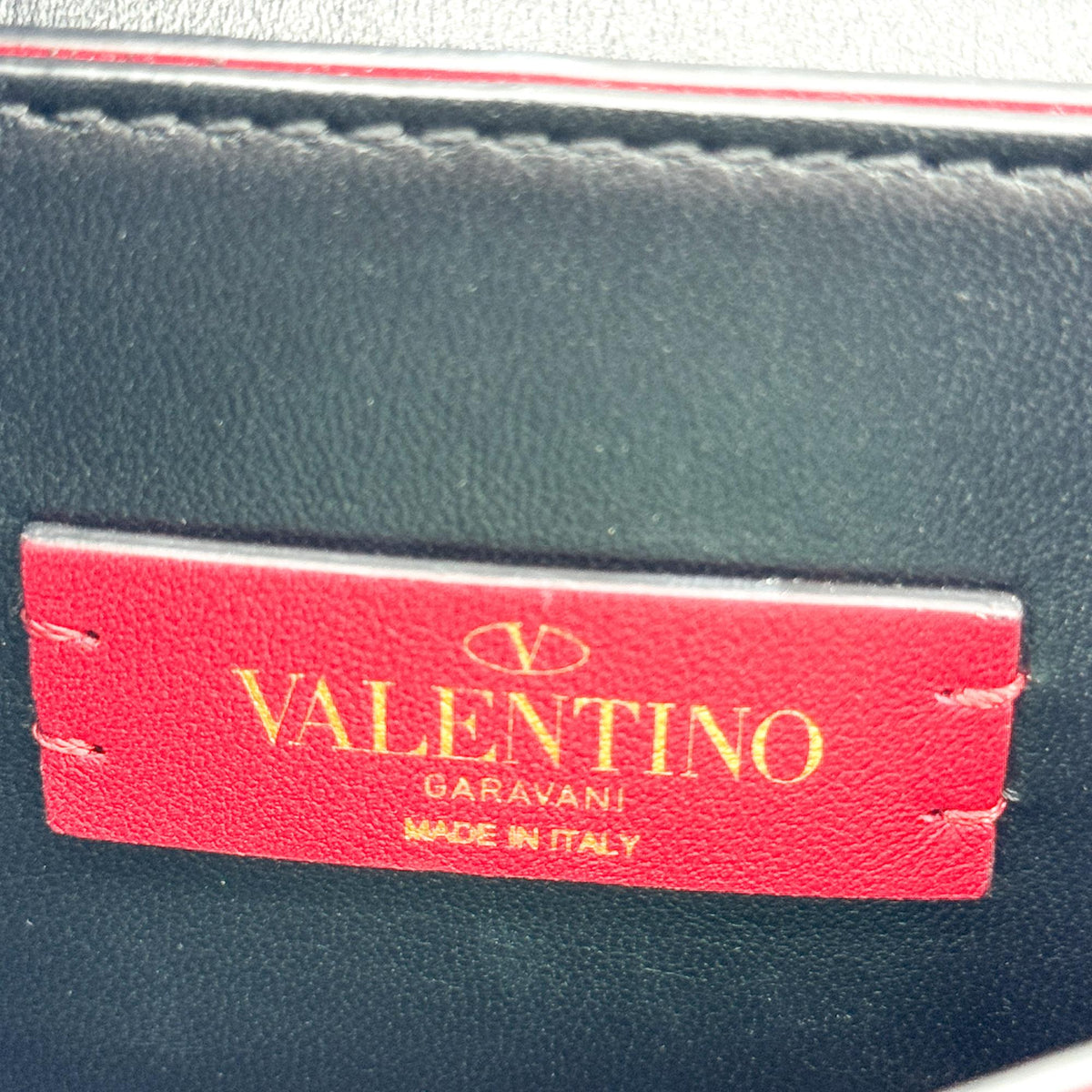Valentino Garavani Vring Belt Leather Red Leather Clutche & Pouche Bag (Pre-Owned)
